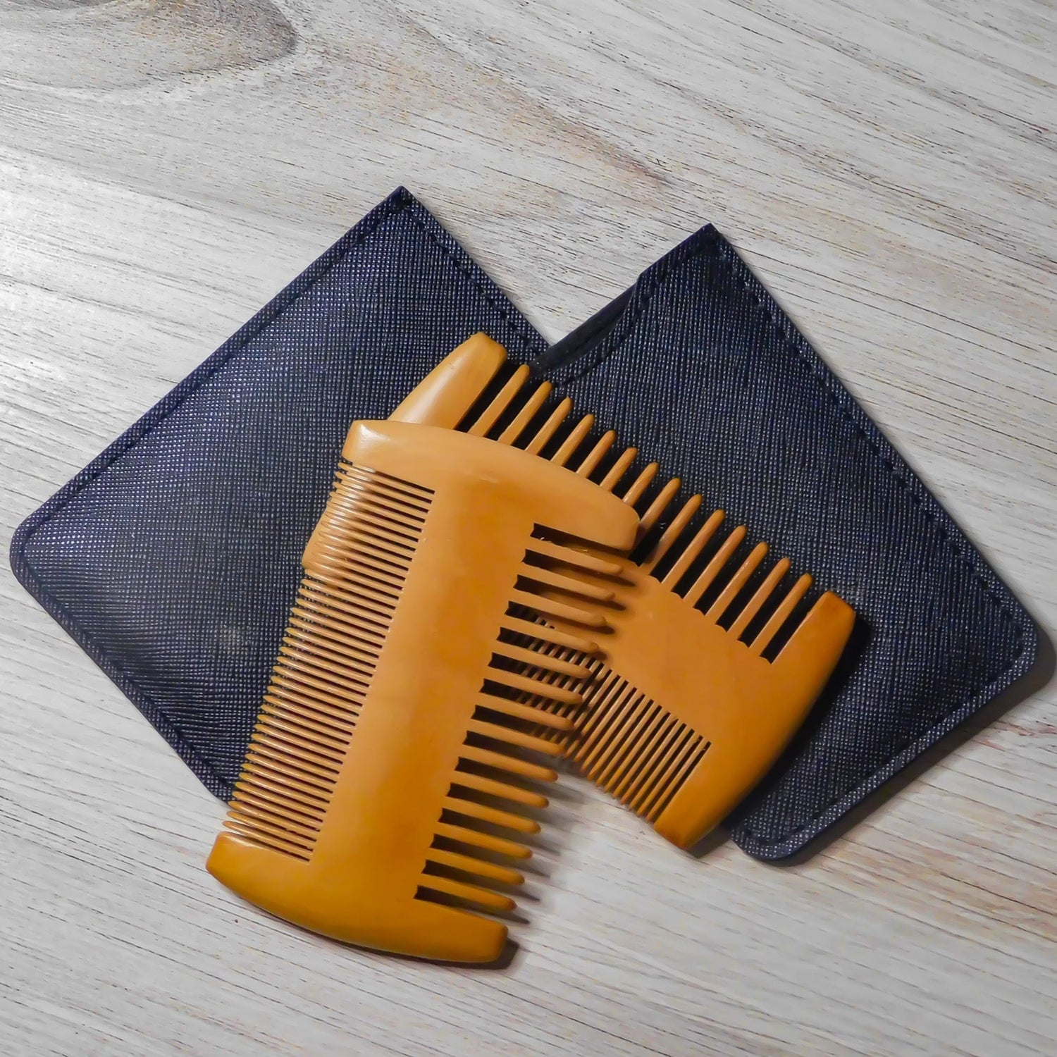 Natural Sandalwood Beard Comb - Nana's Creative Studio